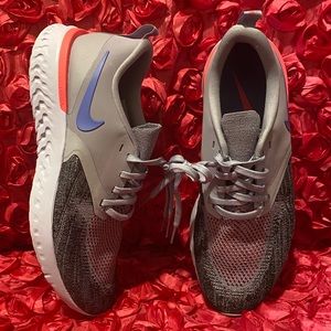 Women's Running Shoe Nike Odyssey React Flyknit 2